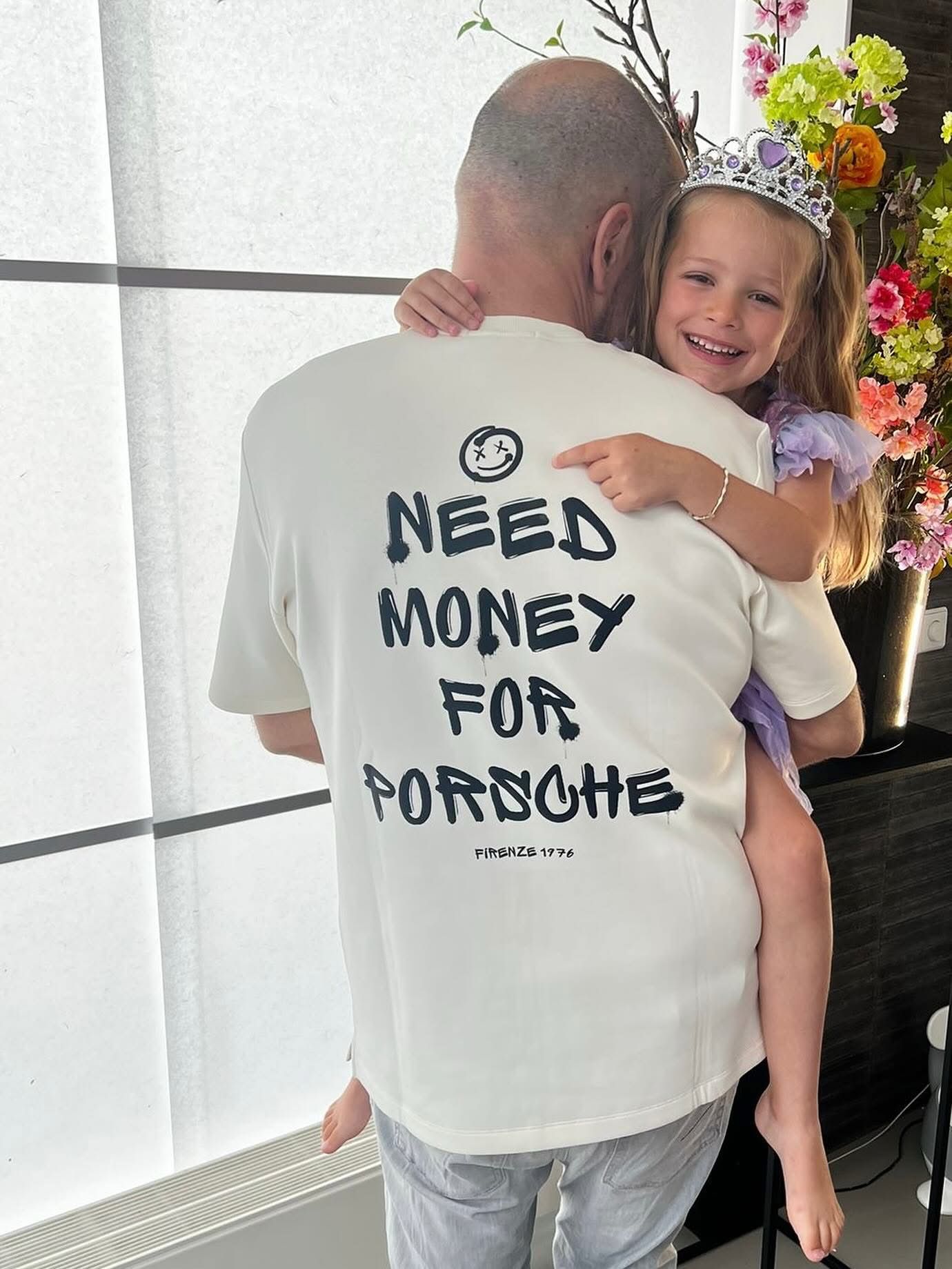 Firenze T-shirt | Need Money For Porsche